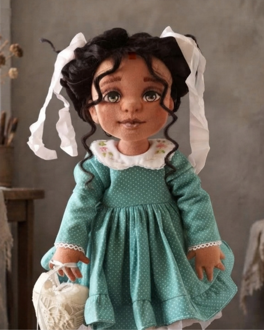 Boneca artística Amélia, criação ilustrativa em tecido
